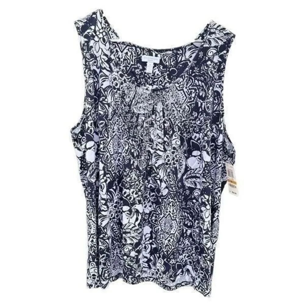 Charter club white/blue sleeveless blouse size 3X. A600